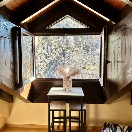 Apartment Refugio Vistaferrata Escarrilla
